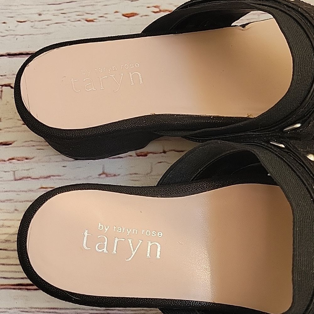 TARYN ROSE Black Thongs Size 8.5 - Picture 5 of 7